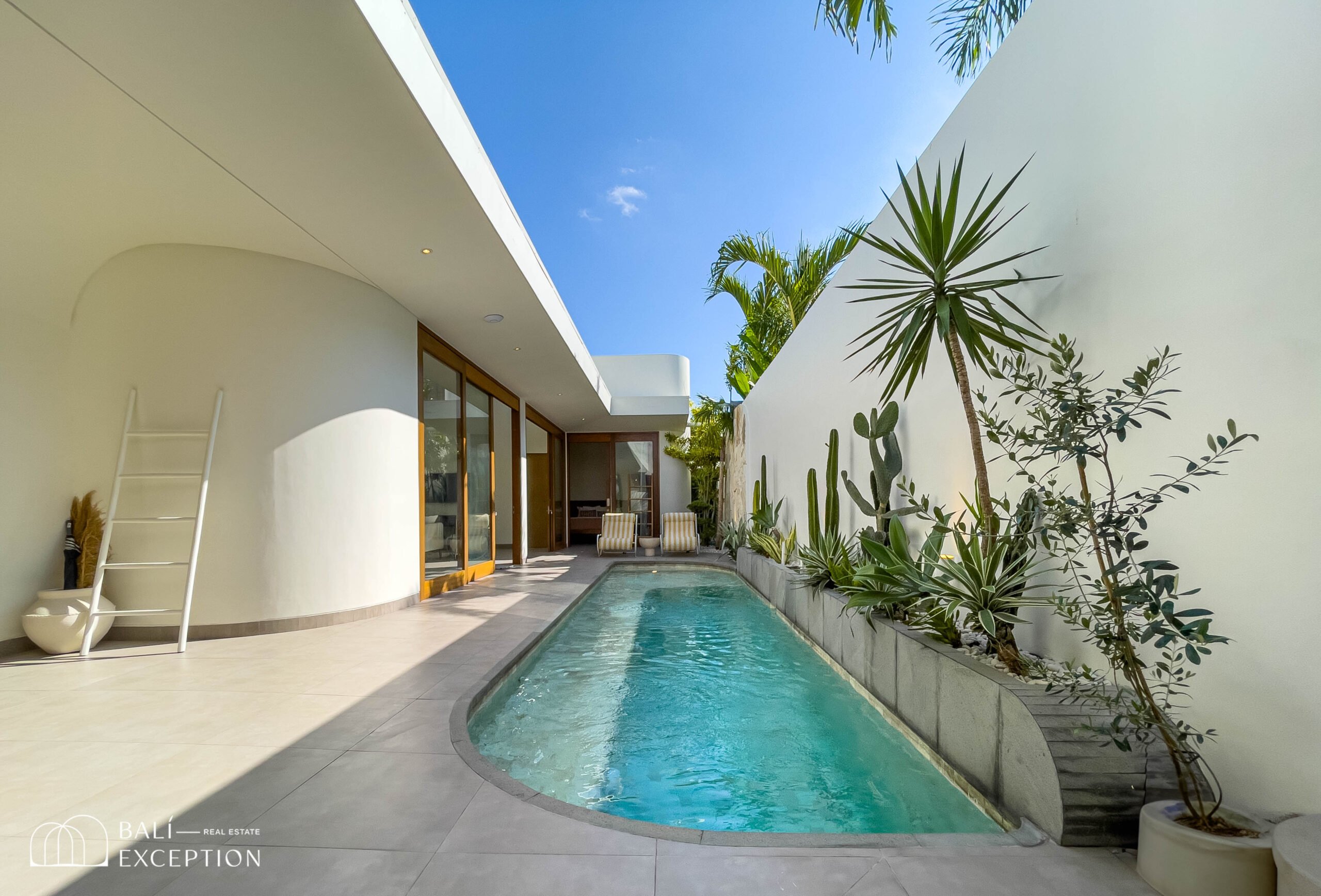READY NOW 3 BEDROOM VILLA FOR SALE LEASEHOLD IN BERAWA BE-1342 